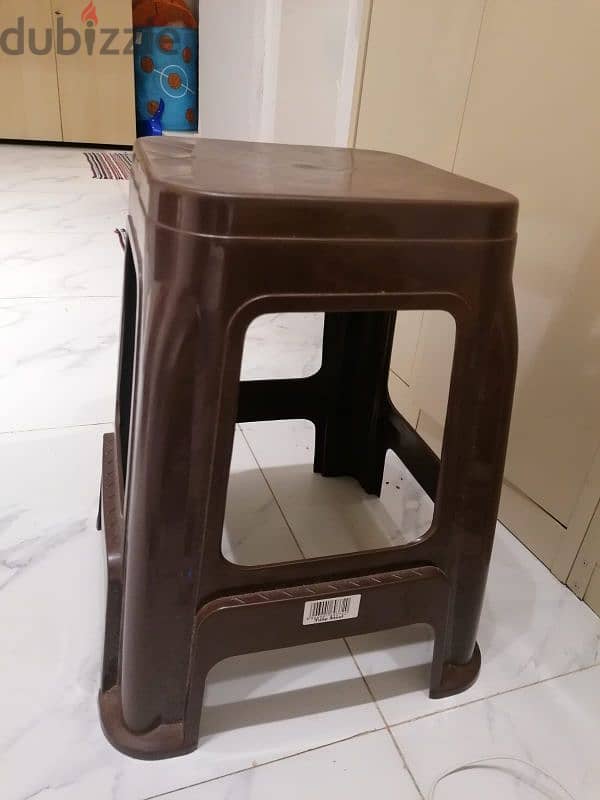 Sitting Stool Like New For Sale Price Just. 1 OMR . 0