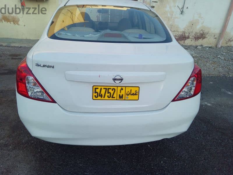 Nissan Sunny 2012 0