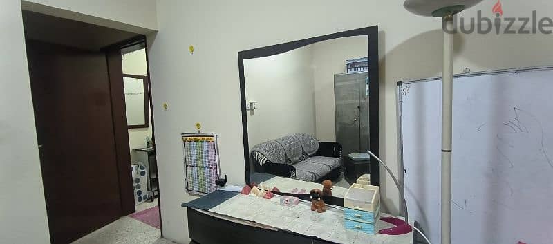 dressing table for Bed room with extra mirror free. 1