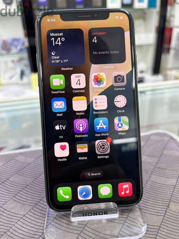 iPhone Xs Available for Sale 1