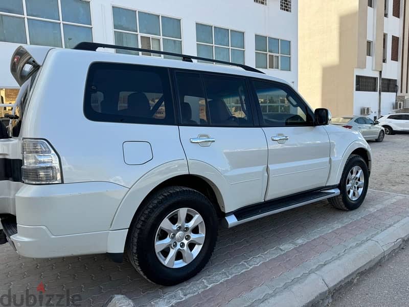 Mitsubishi Pajero 2015 0