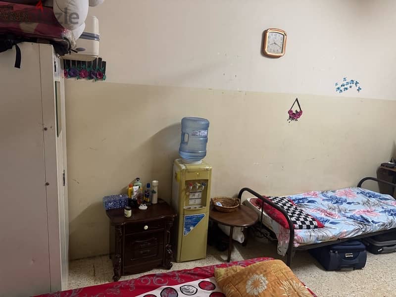 Room fo rent bachilor, full furnished, including electric and water 1