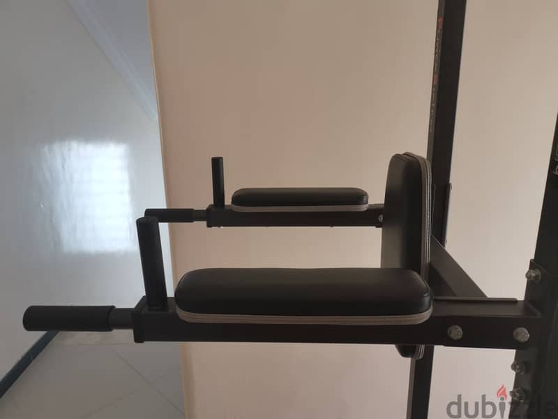 Pull-Up Station in Excellent Condition - Black Alloy Steel 3