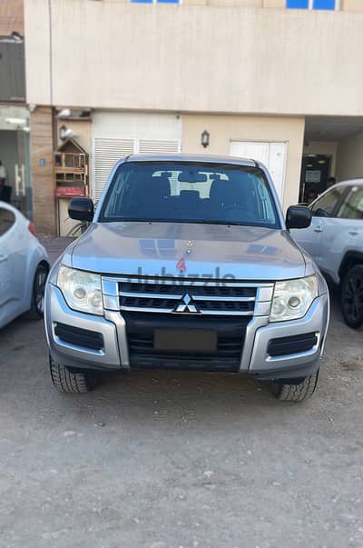 Mitsubishi Pajero 2017 Silver GCC Oman Car