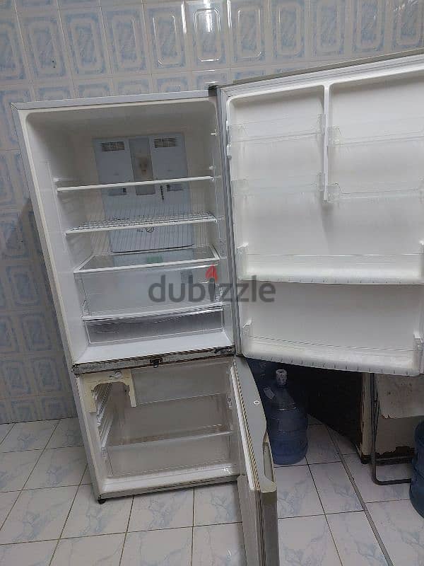 Panasonic fridge 420 litter  very good condition 1