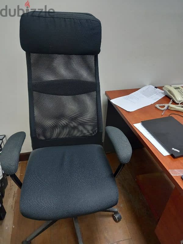 Very good condition office revolving  adjust chair with office desk 0