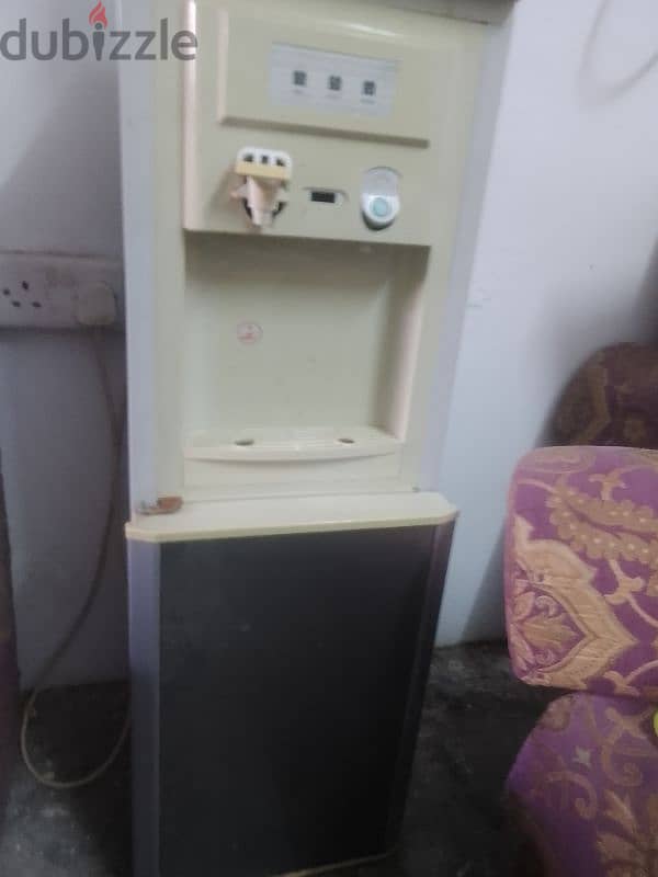 dispenser with cooling cabinet and microwave 0