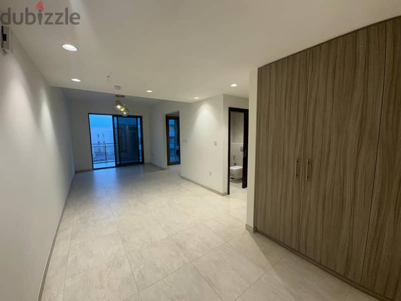 1 BR Compact Apartment in Muscat Hills – Boulevard 4