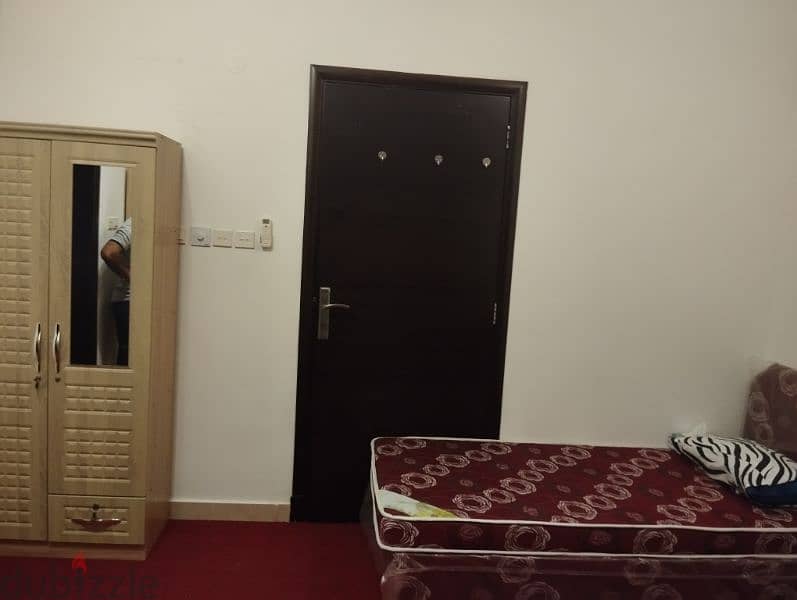 family room with neat and clean with kitchen and WiFi near Al ghubrah 19