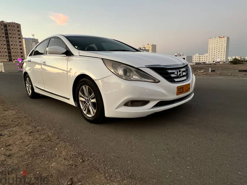 Hyundai Sonata 2011 0