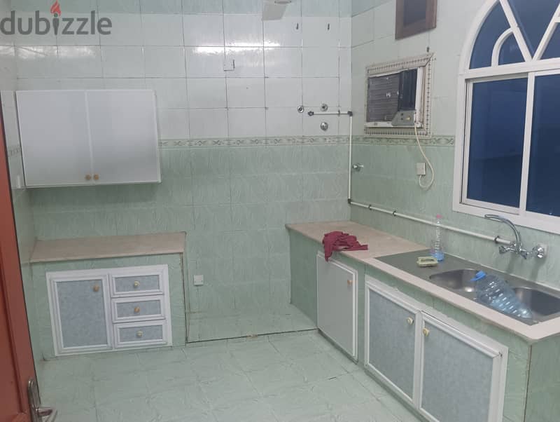 3 Bedrooms for rent in aziba behind KFC near al tamam hypermarket 0