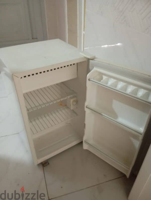 urgent Selling very good condition fridge small 1