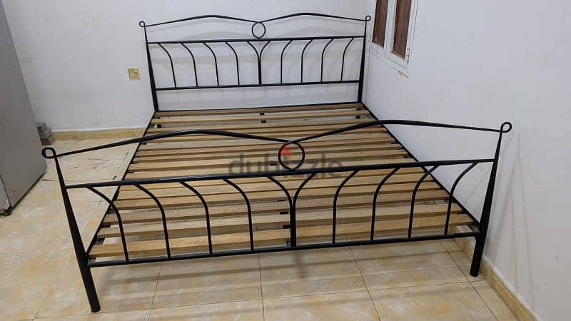 Double Bed Queen Size Without Mattress 1