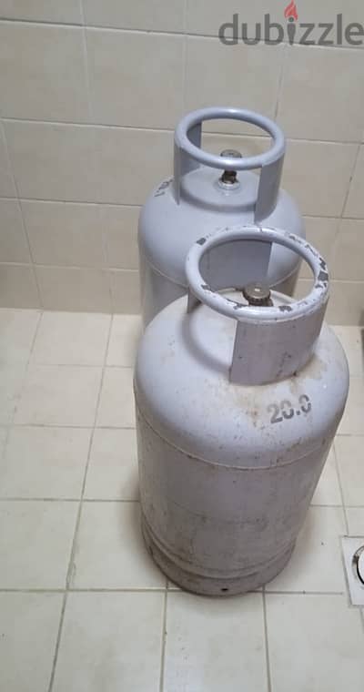 Gas cylinder with full gas 1 pcs only