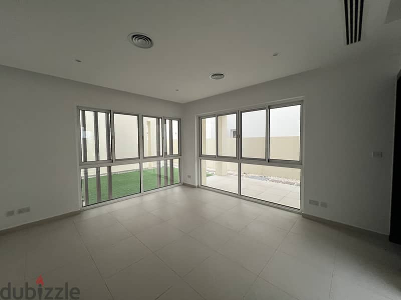 5 Bedroom Villa for Rent in Al Mouj Muscat 1