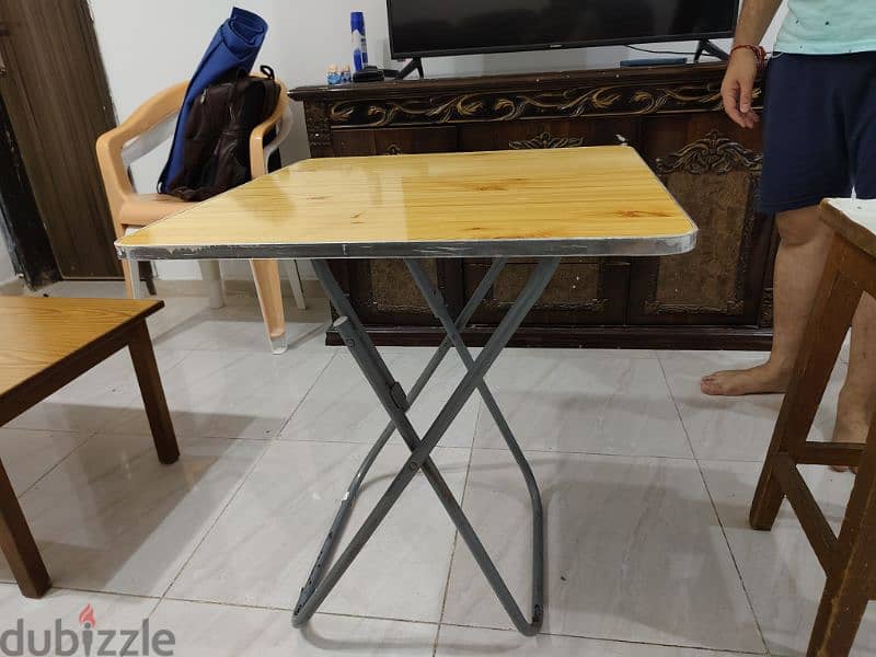 Foldable Table 0