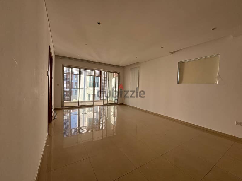 Large 1 Bedroom Apartment for Rent in Al Mouj 1