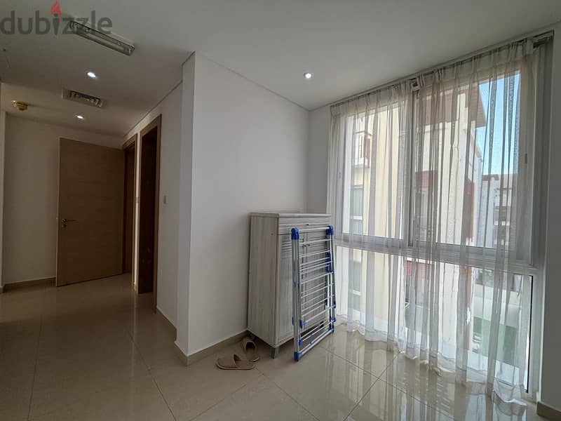 Large 1 Bedroom Apartment for Rent in Al Mouj 2