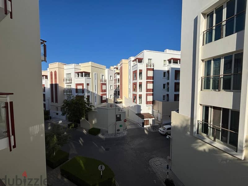 Large 1 Bedroom Apartment for Rent in Al Mouj 6