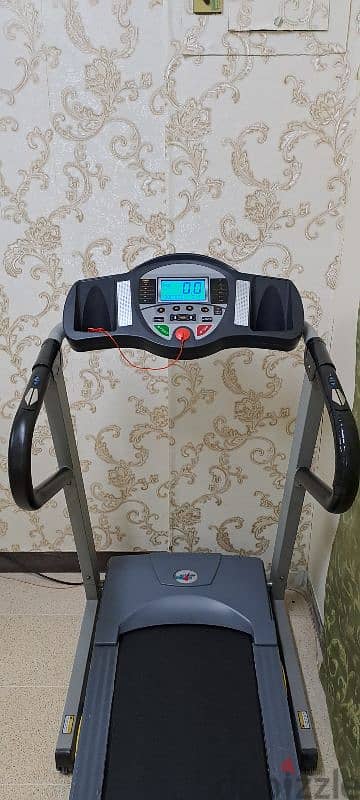 Treadmill Very Good Condition (Can be Delivere also) 1