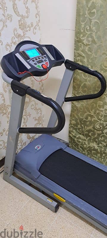 Treadmill Very Good Condition (Can be Delivere also) 4