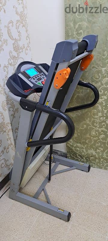 Treadmill Very Good Condition (Can be Delivere also) 11