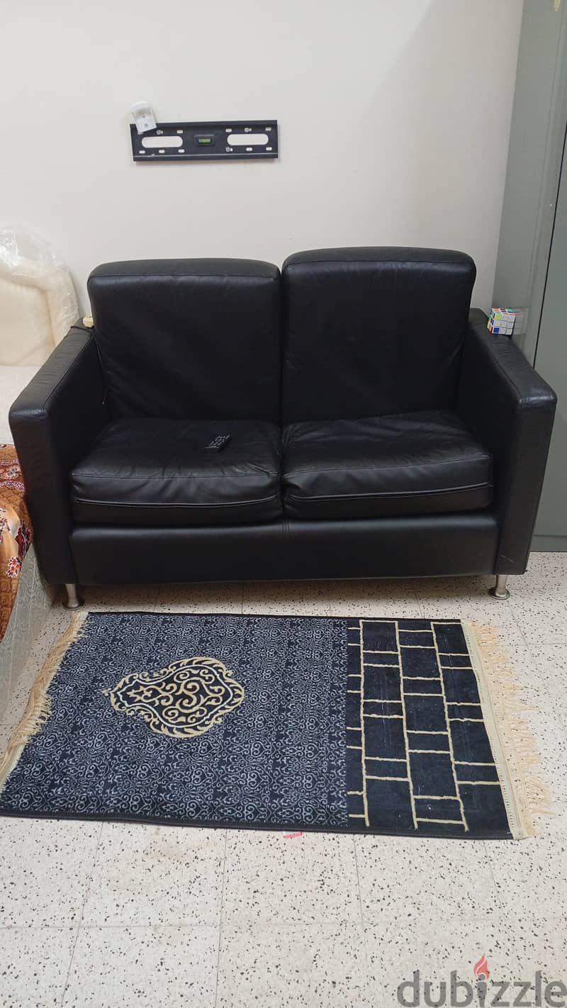 Beautiful sofa for sale 0