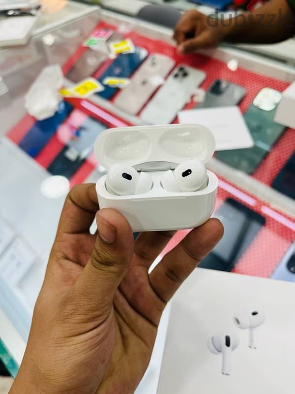 Airpods pro (2nd generation ) 2