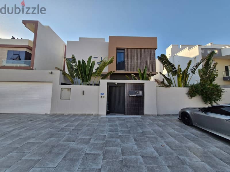 5 BR + Maid's Room Spacious Villa with Garden & Extra Storage in Seeb 0