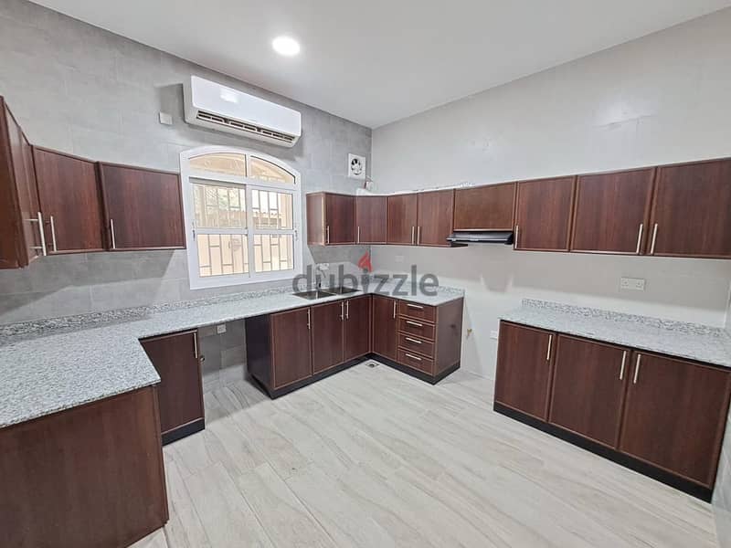 villa for rent in Alhail South 1