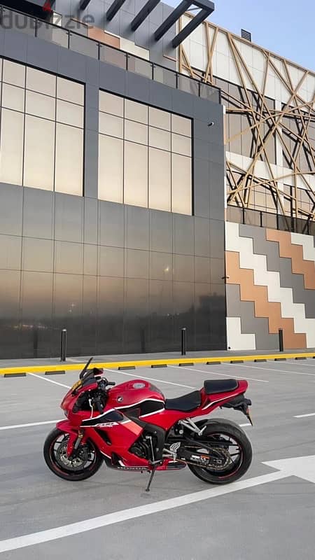 HONDA CBR 600RR GCC 2