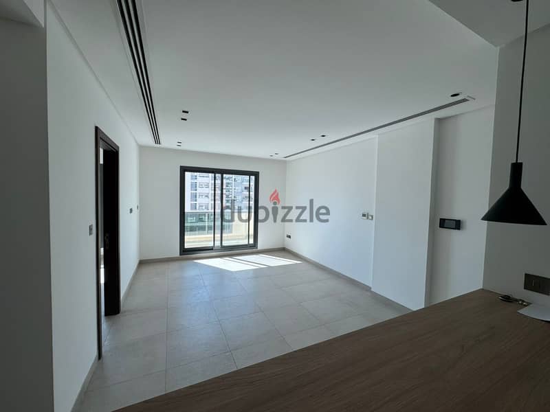 1 BR Elegant Apartment in The Pearl, Muscat Hills (1 Month Free) 1