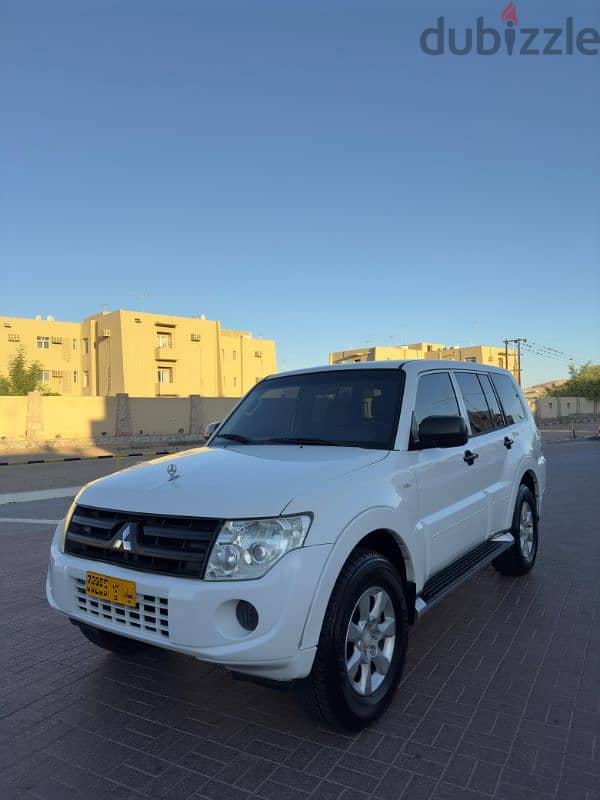 Mitsubishi Pajero 2013 0