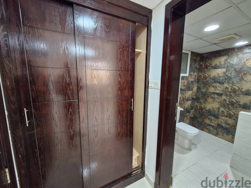 1 BR Cozy Apartment in Al Khuwair – Gas Included 3