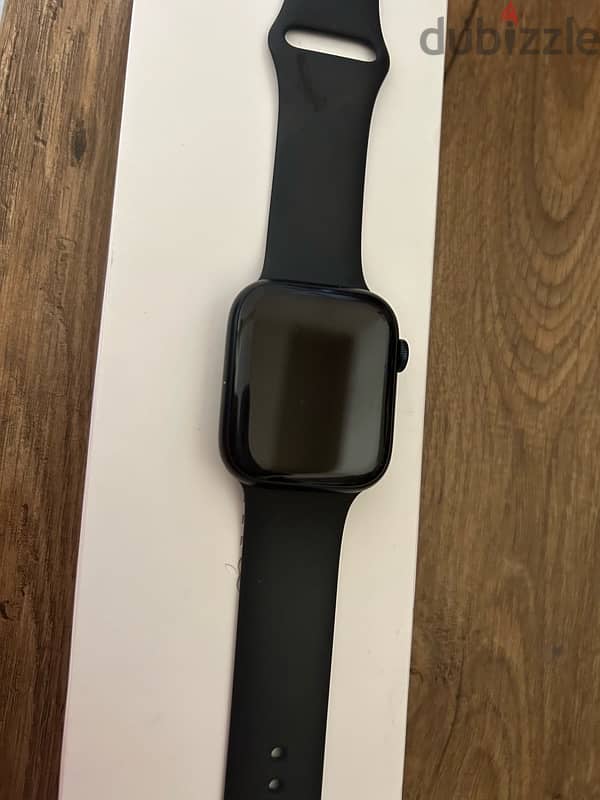 Apple watch series 8 45 size like new 2