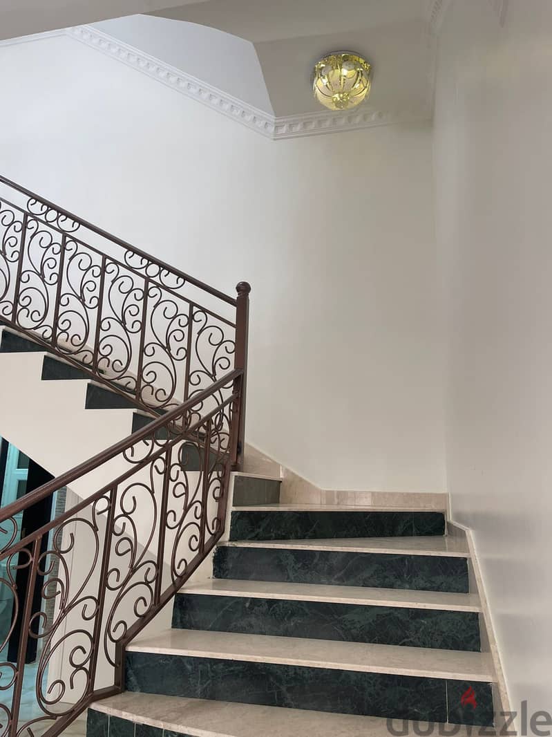 AL KHOUDH 7 VILLA FOR RENT 4BHK 8