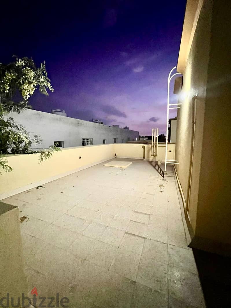 "SR-JV-495 Spacious Villa for Rent in Sur Al Hadeed 4