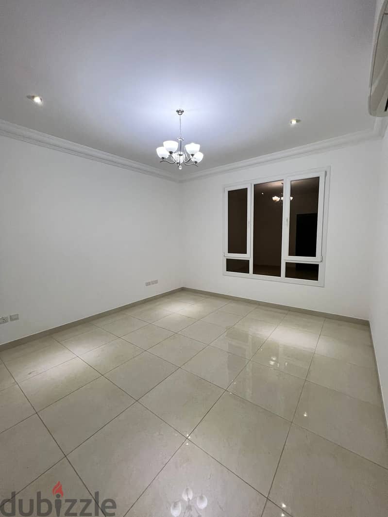 "SR-JV-495 Spacious Villa for Rent in Sur Al Hadeed 6