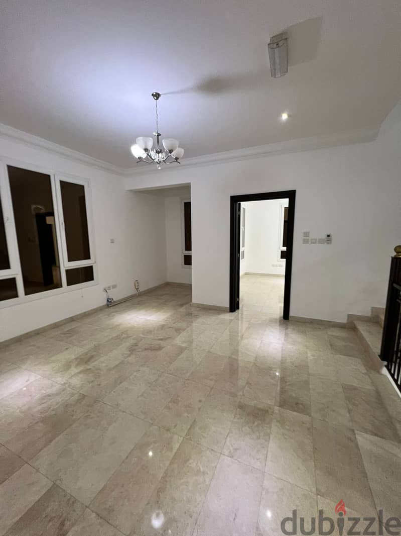 "SR-JV-495 Spacious Villa for Rent in Sur Al Hadeed 7