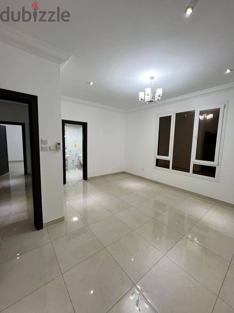 "SR-JV-495 Spacious Villa for Rent in Sur Al Hadeed 8