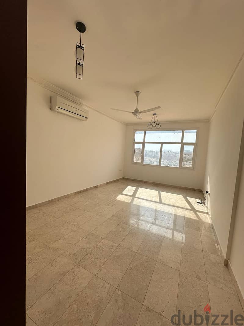 Luxurious Apartment for Rent in the Heart of Qurum – Muscat 5