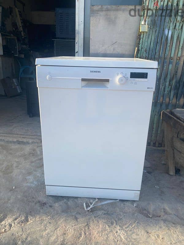 dishwasher very good condition 1