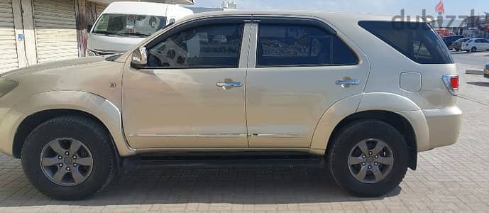 Toyota Fortuner 2008