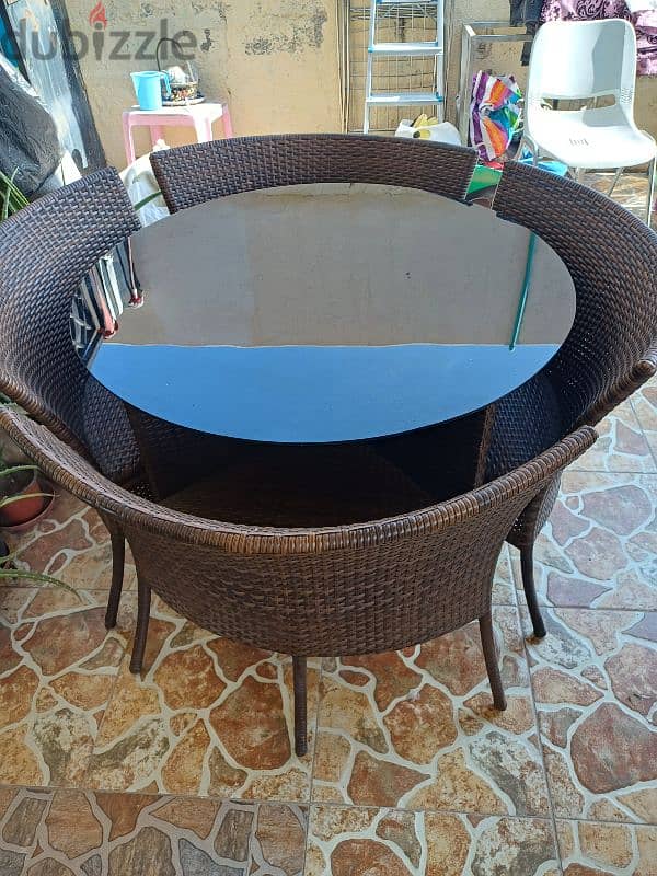 garden table glass top with 4 chairs 0