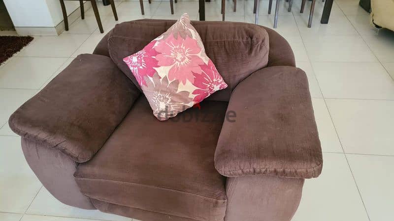 very good condition furniture for sale 3