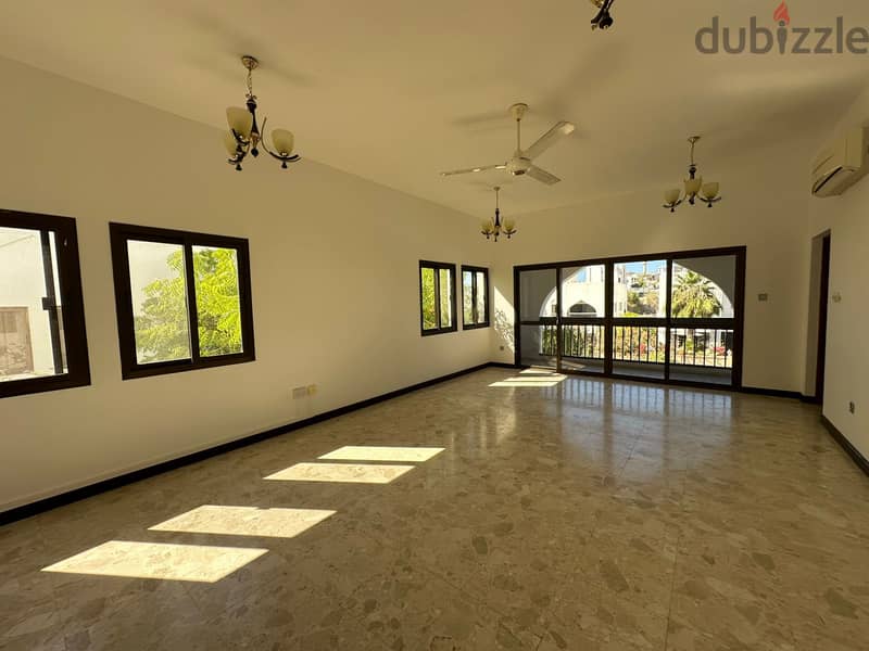 للإيجار فيلا راقية في القرم PDO For Rent: Luxury Villa in Al Qurum 5