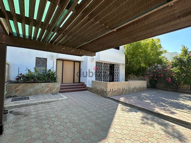 Villa for Rent - Qurm, Near PDO 2