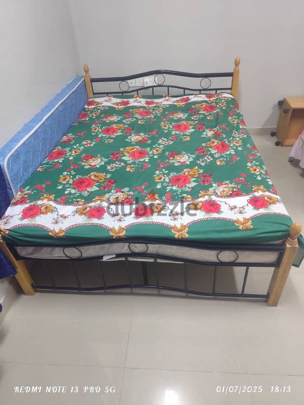 queen size bed with mattress 1