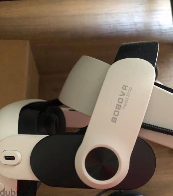 Oculus quest 3 with bobo m3 headstrap pro 4