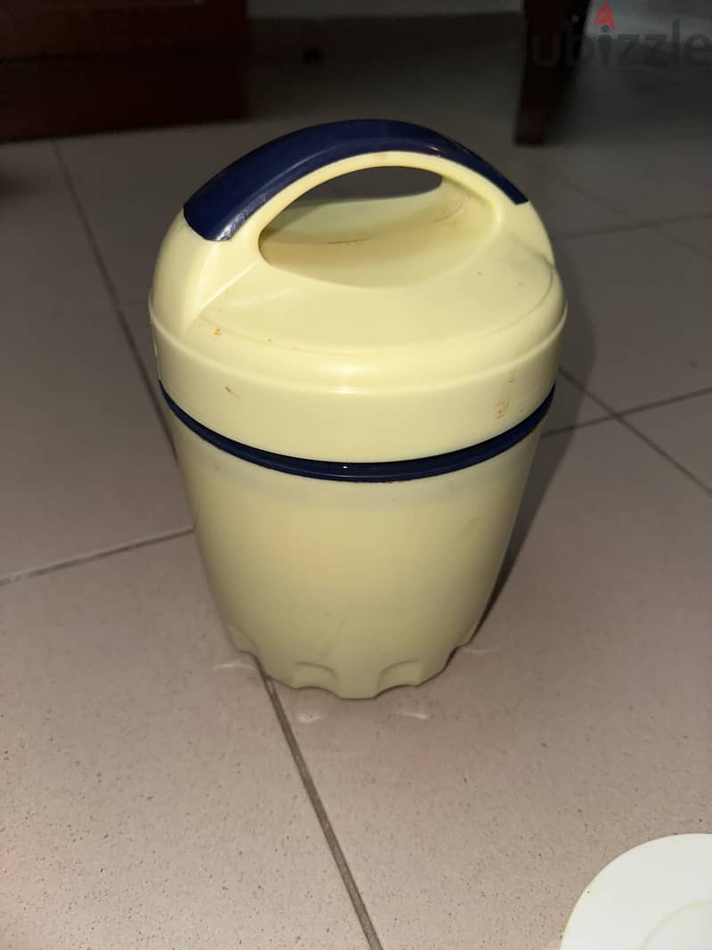 Plastic Tiffin (with Stainless steel insides) 0